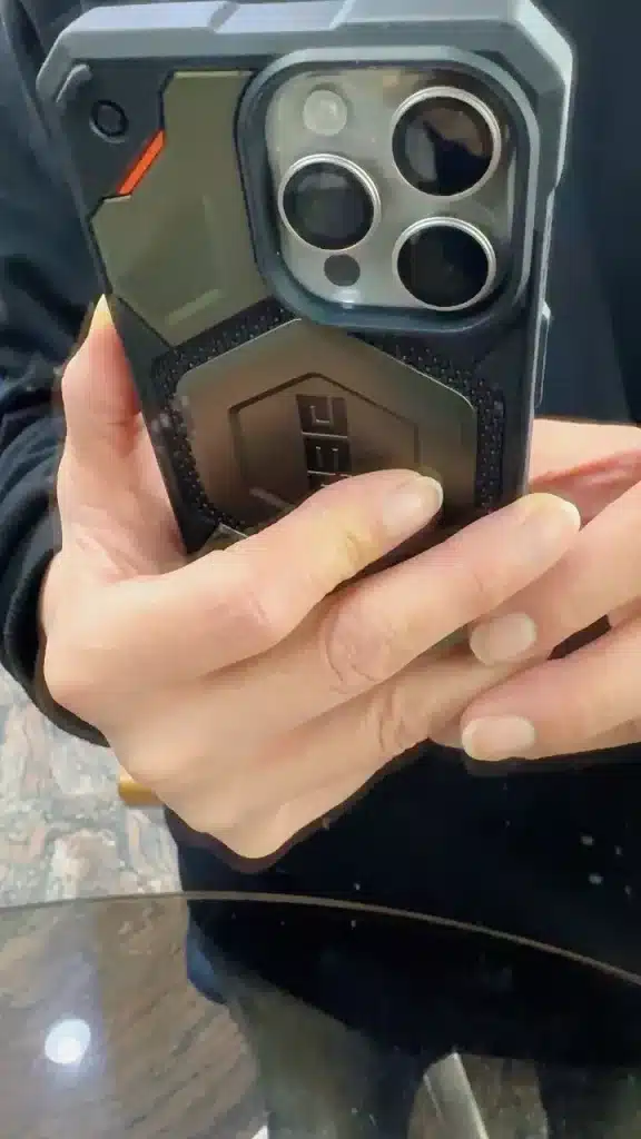 Image #1 from s*****g